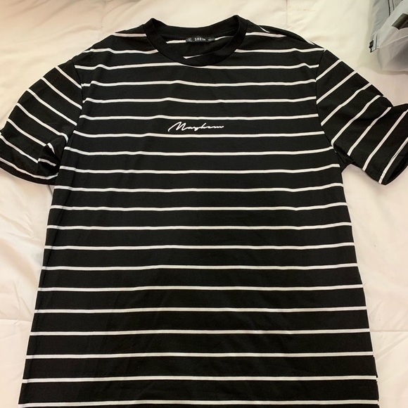 Cute oversized tee🖤 - Picture 1 of 2